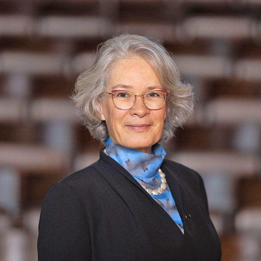 Portrait Prof. Dr. Katharina Fromm